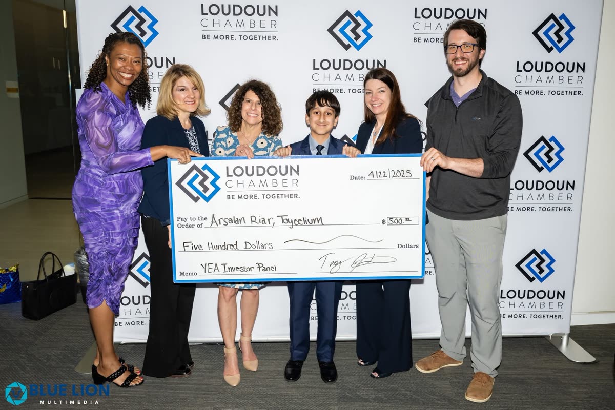 An Orblynx student's venture receiving an investment at the Loudoun Chamber YEA Investor Panel